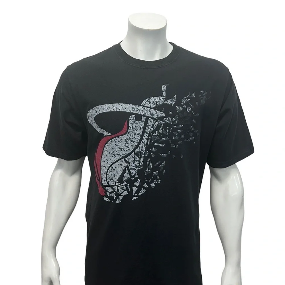 Adidas Miami Heat Basketball NBA Slam Dunk Graphic T-Shirt Size XL